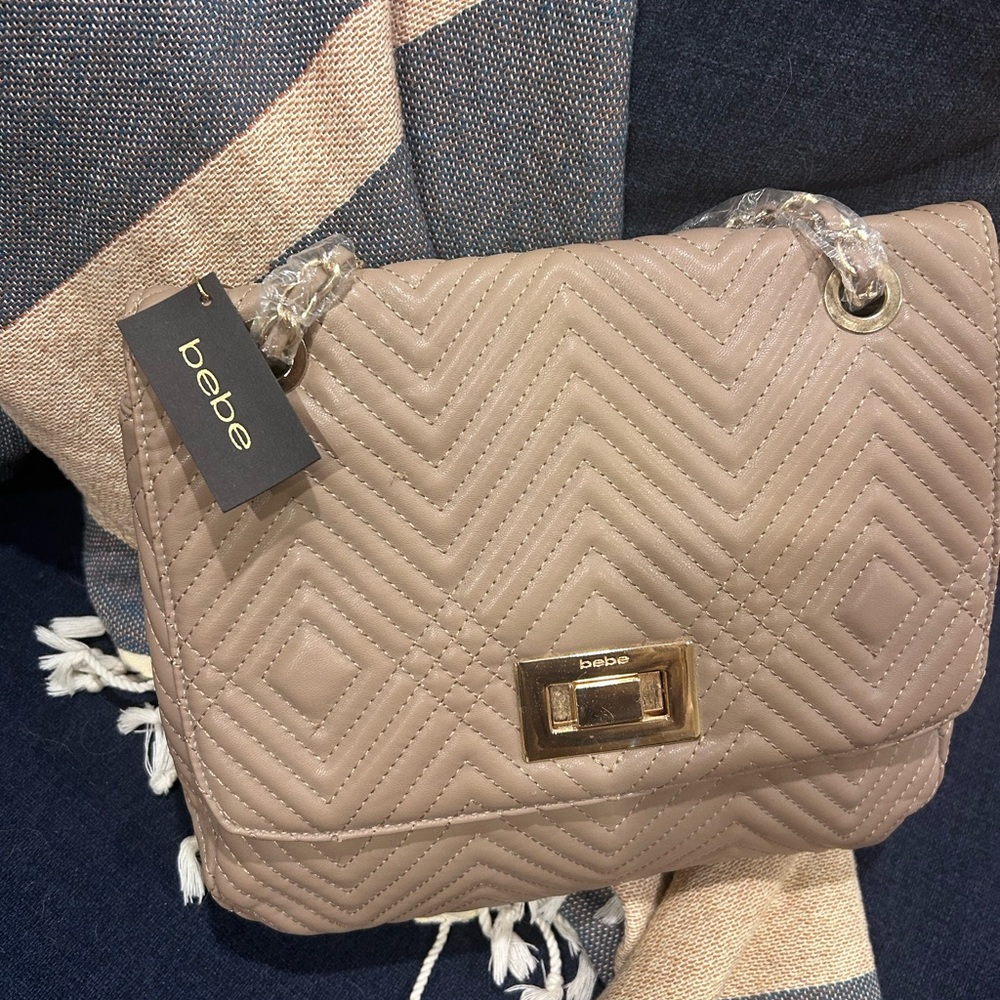 Bebe Quilted Chain Shoulder Bag - Taupe / Beige – Gold Hardware
